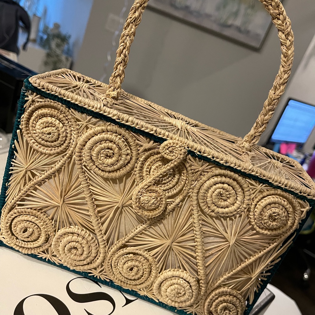 Hand Woven Straw Hand Purse